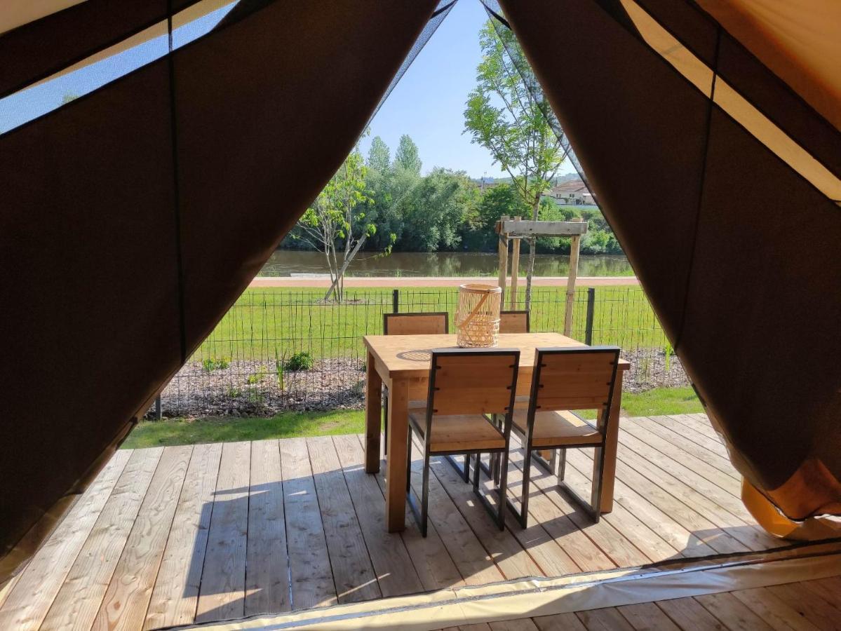 Tente Lodge Pour 5 Personnes En Bordure De La Riviere Allier Au Sein D'Un Petit Camping Saint-Yorre Buitenkant foto
