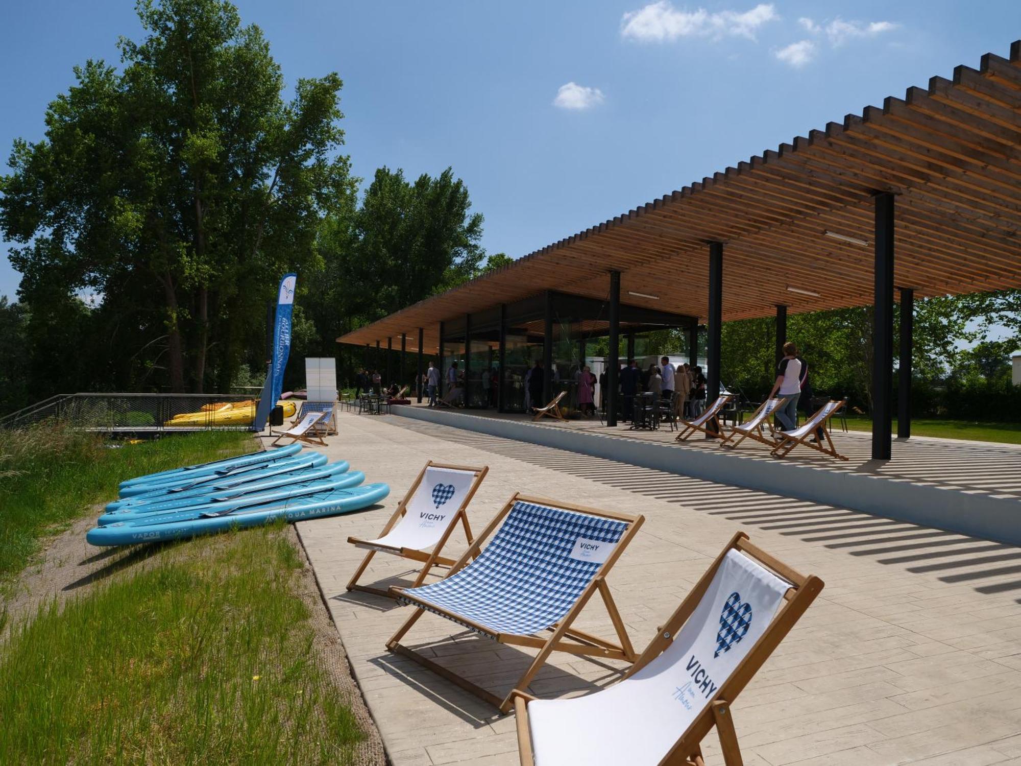 Tente Lodge Pour 5 Personnes En Bordure De La Riviere Allier Au Sein D'Un Petit Camping Saint-Yorre Buitenkant foto
